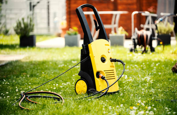 Best Pool Deck Cleaning  in Shadybrook, TX